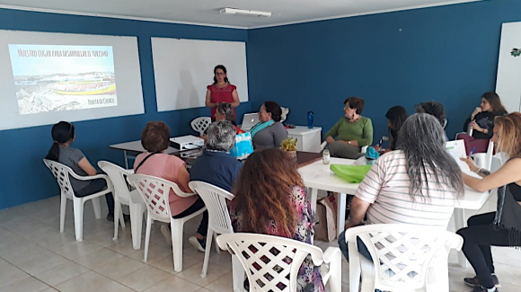 Talleres del Programa de Ciencia y Turismo: CEAZA potencia identidad local a través del desarrollo de artesanía en Archipiélago de Humboldt