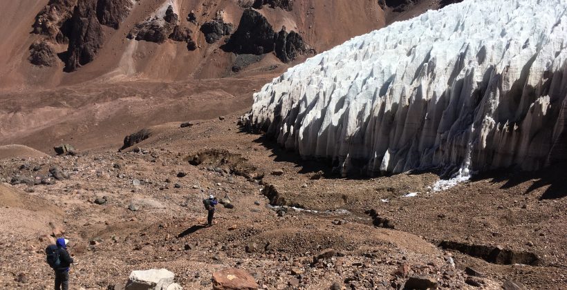 Investigación científica da cuenta de la pérdida acelerada de masa del glaciar Tapado, en base a datos de los últimos 15 años Investigación científica da cuenta de la pérdida acelerada de masa del glaciar Tapado, en base a datos de los últimos 15 años