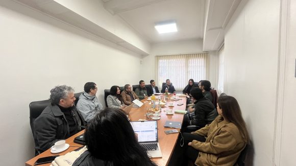 CEAZA y CORFO avanzan en reutilización de aguas de la industria pisquera con Segunda Mesa de Gobernanza de proyecto sobre humedales depuradores