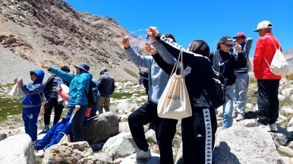 Muestra “Hielos del Elqui” invita a descubrir el paisaje cordillerano desde la mirada de estudiantes locales