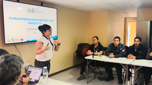 Representantes del ámbito científico se reúnen con acuicultores de Tongoy y Guanaqueros Representantes del ámbito científico se reúnen con acuicultores de Tongoy y Guanaqueros